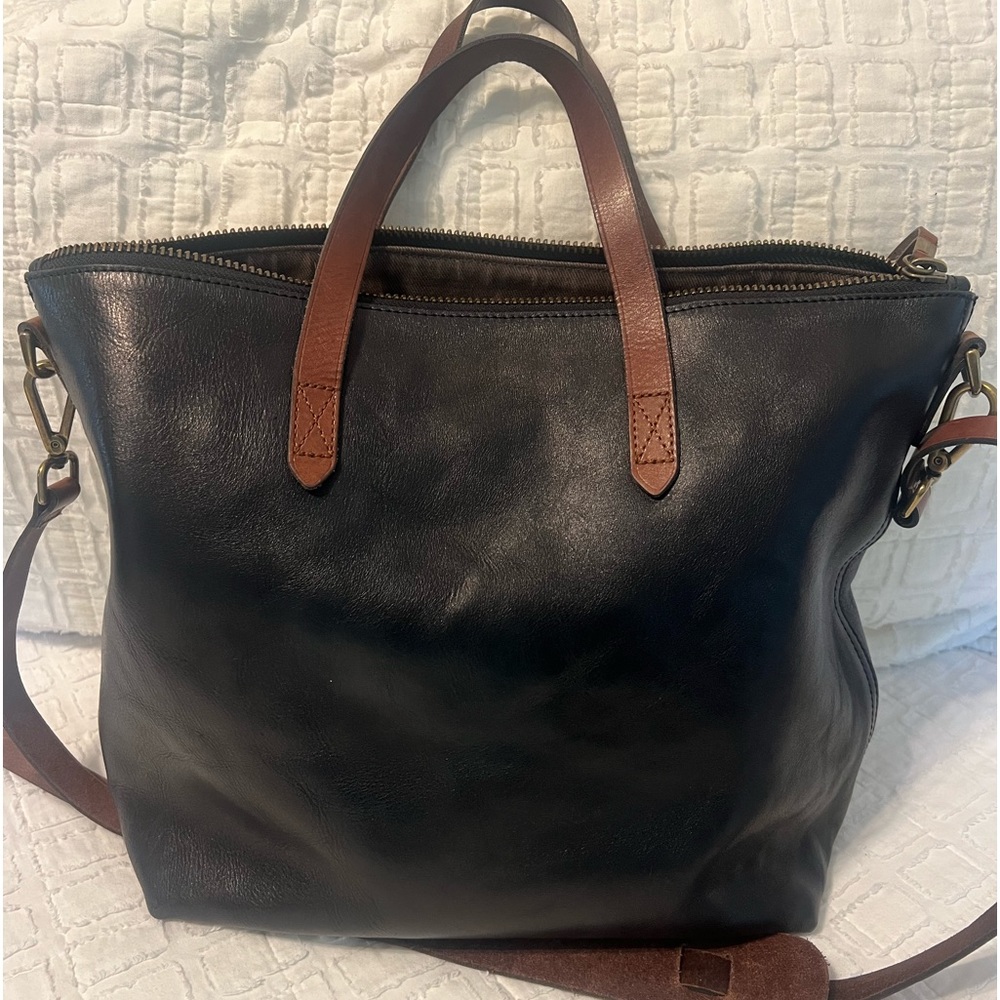 Madewell zip top transport